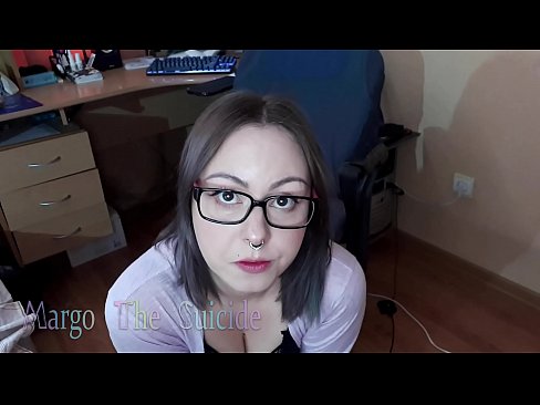 ❤️ 戴眼鏡的性感女孩在鏡頭前深吸假陽具 色情 在 zh-tw.flvporn.ru ❌